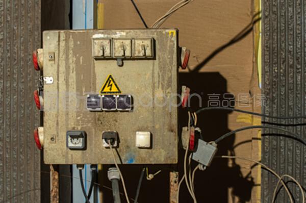 地下設施中電氣接線盒與電纜接線盒的關鍵作用與技術考量